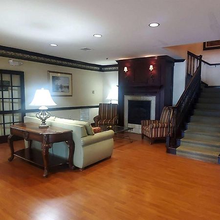 Wingate By Wyndham Youngstown - Austintown Exterior photo