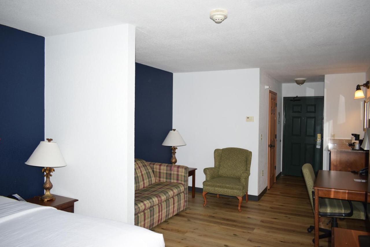 Wingate By Wyndham Youngstown - Austintown Exterior photo