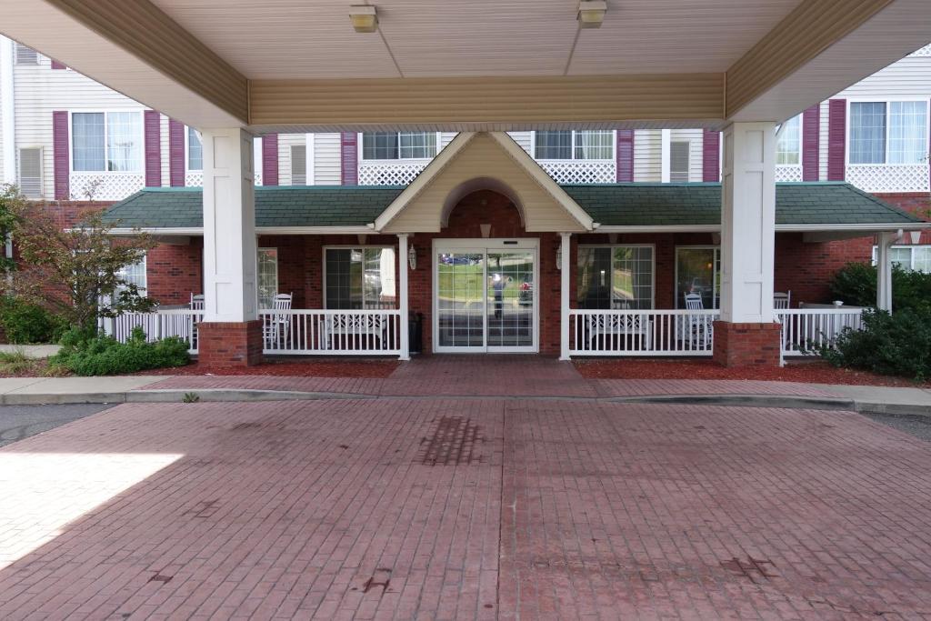 Wingate By Wyndham Youngstown - Austintown Exterior photo