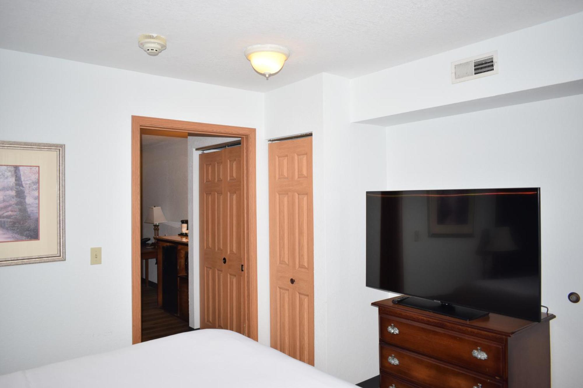Wingate By Wyndham Youngstown - Austintown Exterior photo