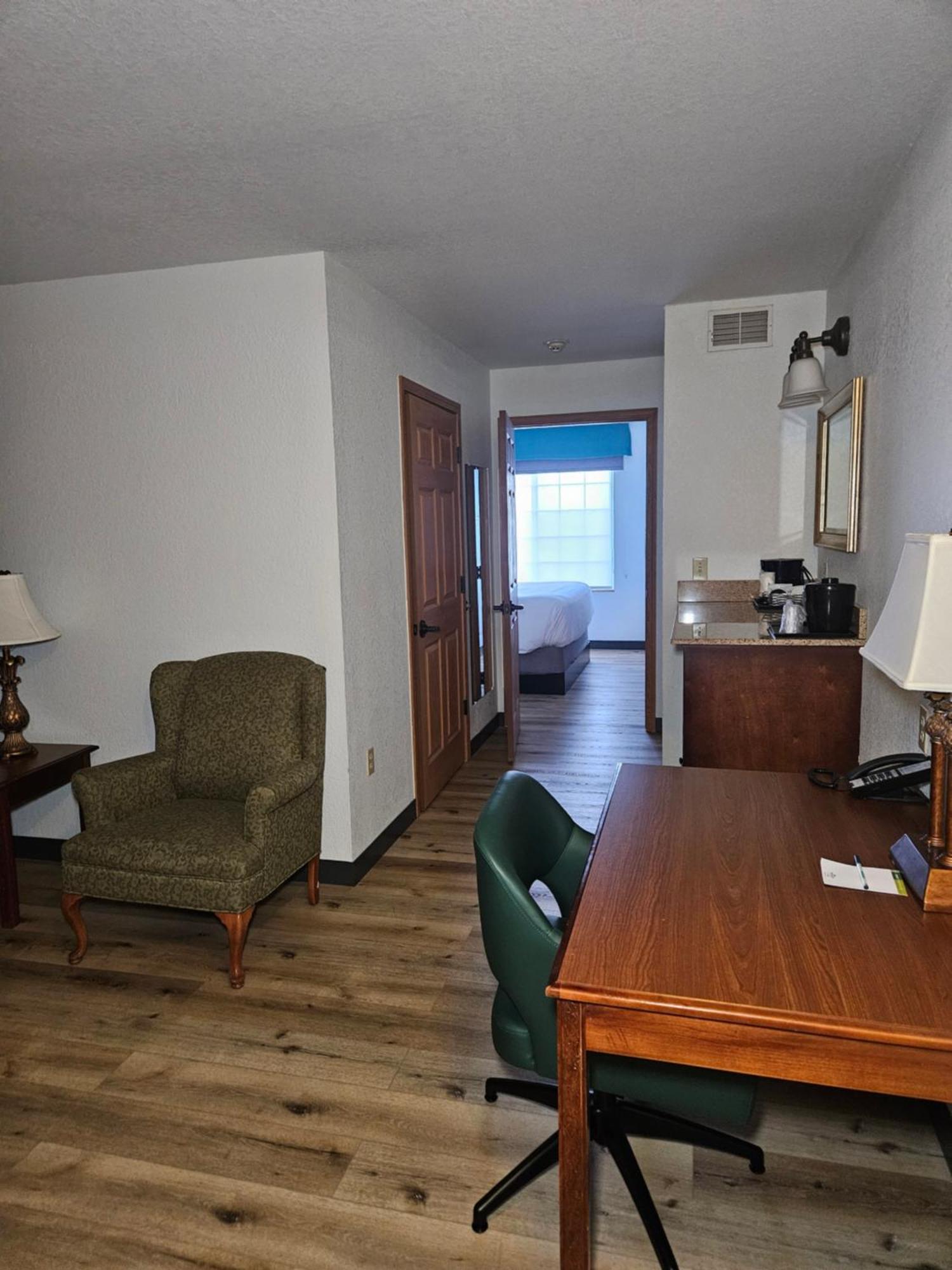 Wingate By Wyndham Youngstown - Austintown Exterior photo